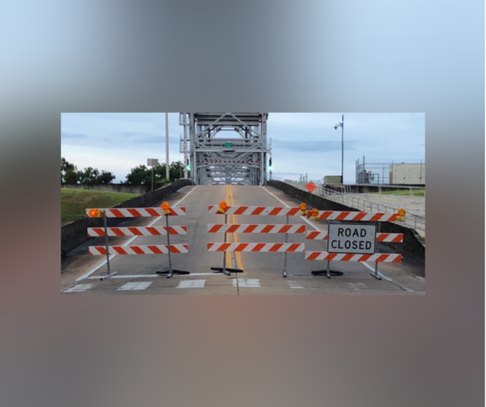 Bridge Closure: Jackson Street Bridge (US 165)