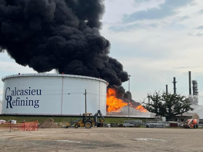 Lake Charles: Mandatory evacuation order lifted after a lightning strike to storage tank (Source: LSP)